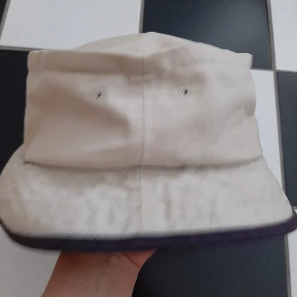 Hat - Picture 4 of 9